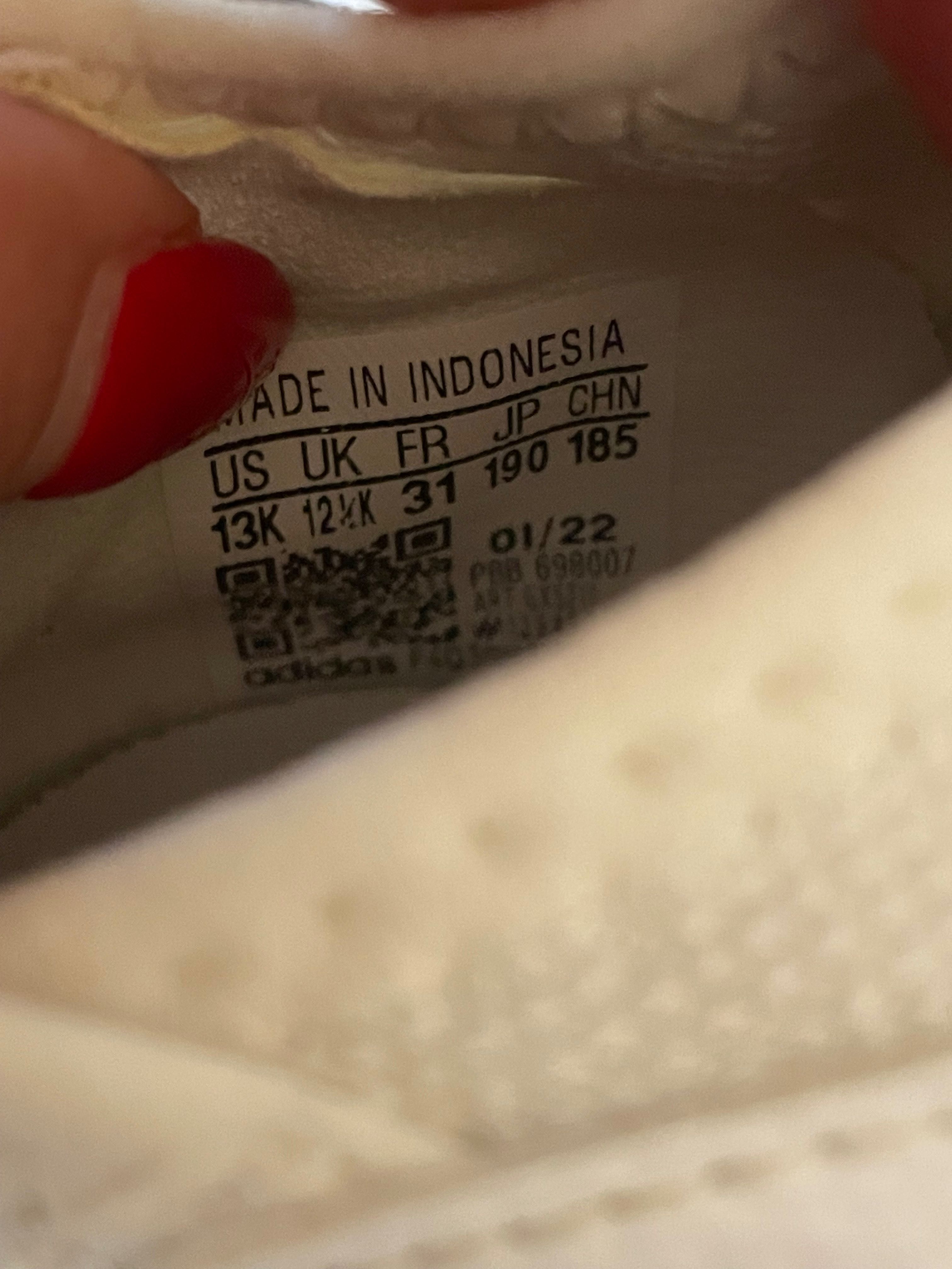 Футболни обувки Adidas predator