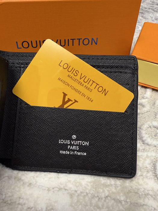 Portofel Louis Vuitton – Luxury & Eleganță