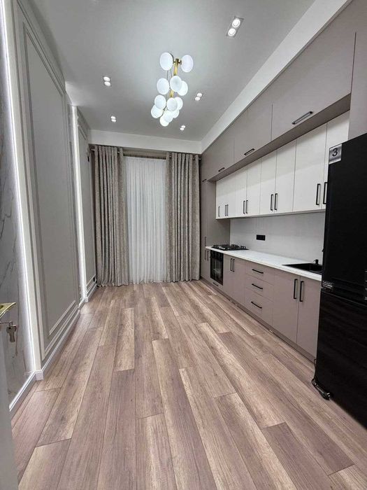 ПРОДАЮ Юнусабад 18 
Жк МАНЗУР 2\10\10 Сайрам