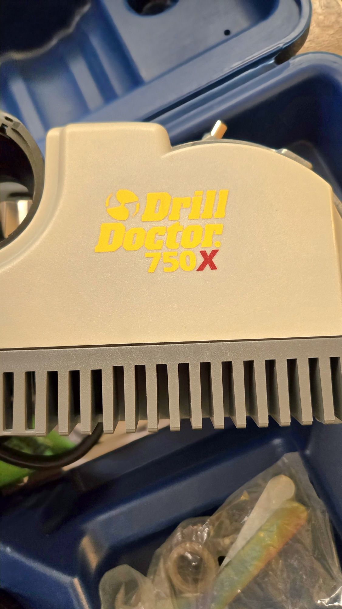 Dispozitiv ascutit spirale Drill Doctor