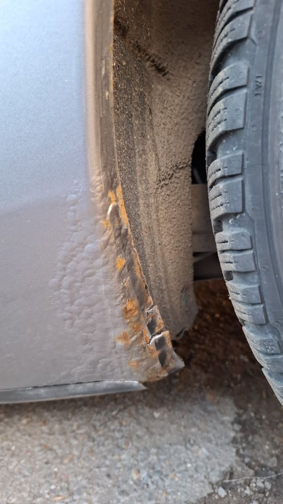 Mazda 3 бензин 1.6 + Lpg