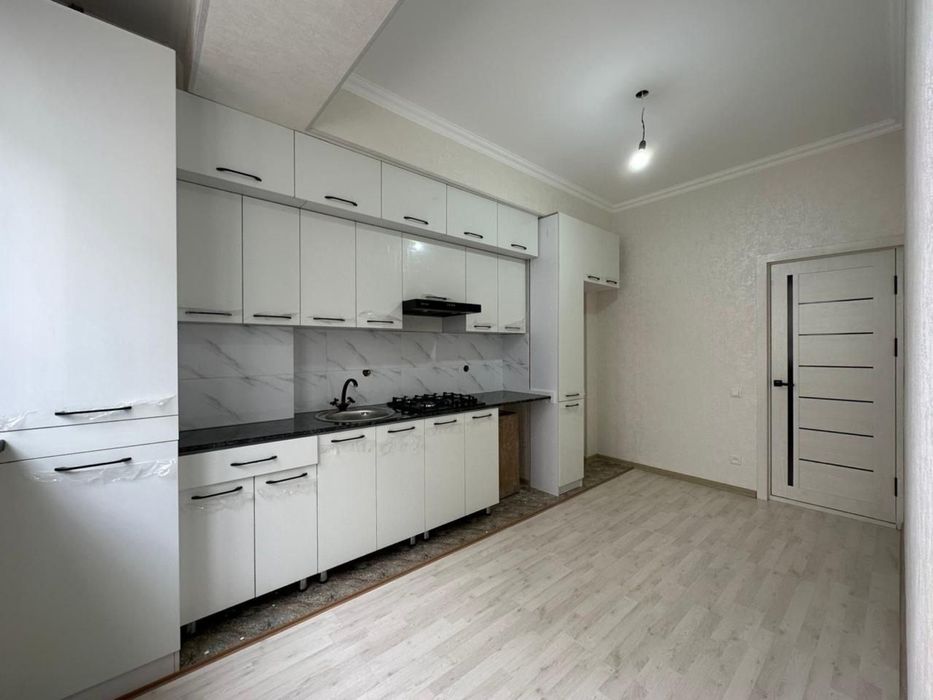 Сдается квартира1комнатная своя евро  ремонт в яшнабадский районе