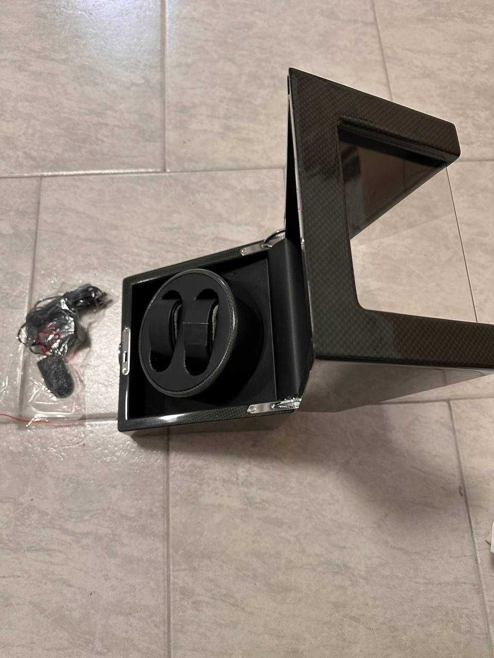 Dispozitiv pentru întors ceasuri