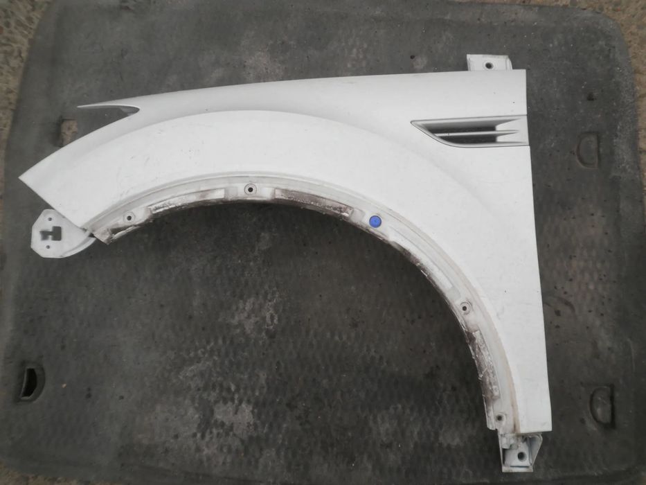 Aripa stanga Ford Kuga 1