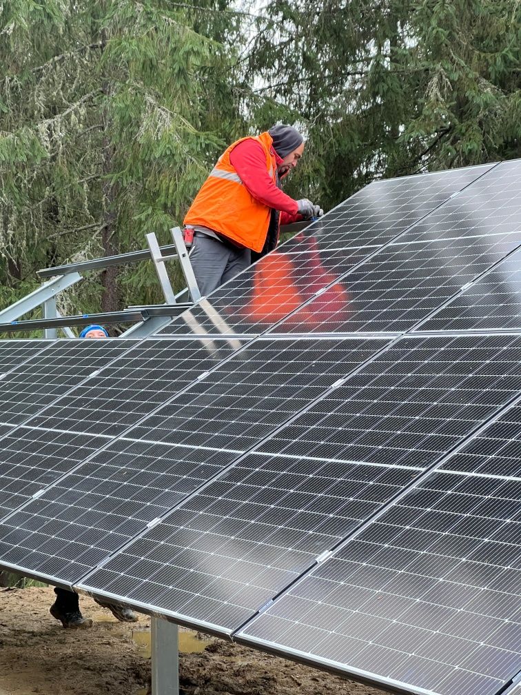 Instalatii electrice ,Bransamente si Panouri fotovoltaice