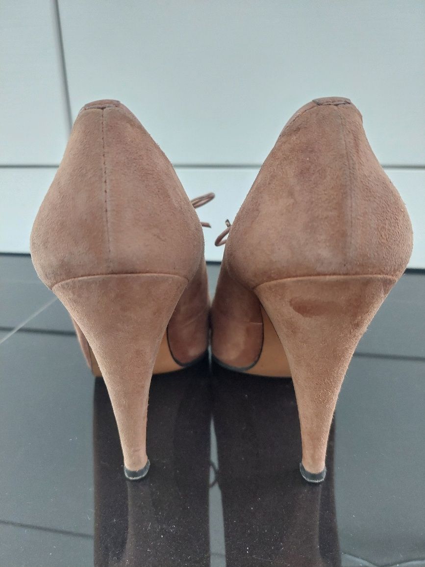 Елегантни дамски боти Stuart Weitzman Suede Pear и ботуши