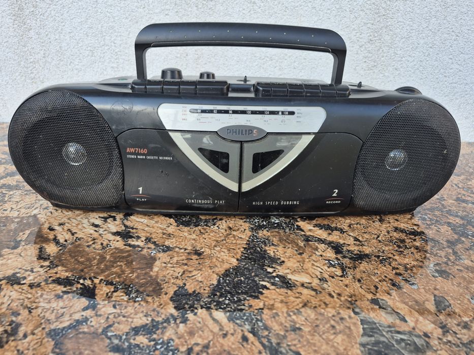 Radio casetofon marca Philips,model AW-7160