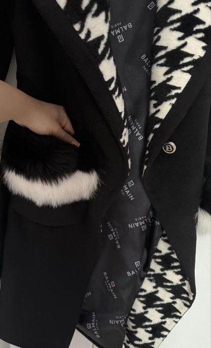 Палто  Balmain.