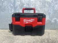 Aspirator portabil Milwaukee M18 VC