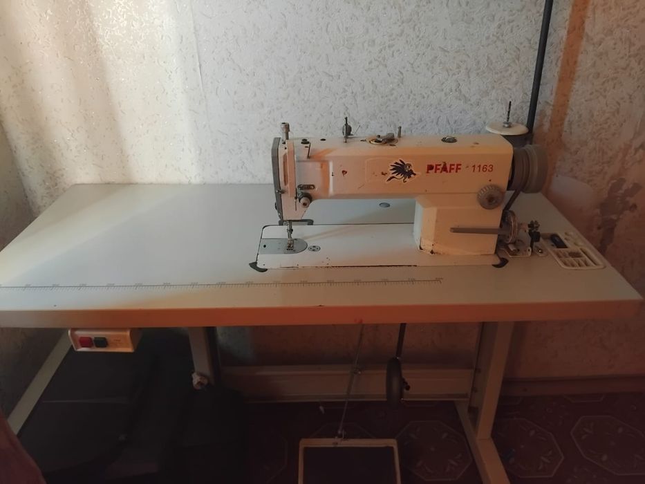 Швейная машинка промышленная