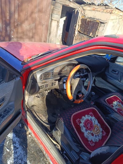 Продам машину MAZDA