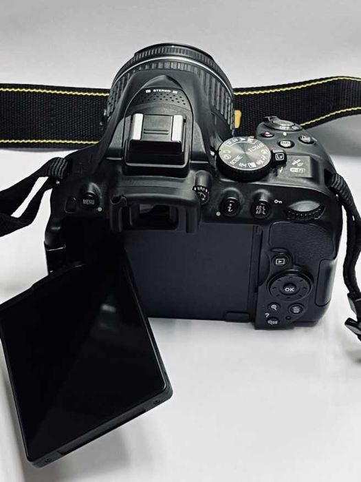 Фотоапарат Nikon D5300 + обектив Nikon 18-140mm VR