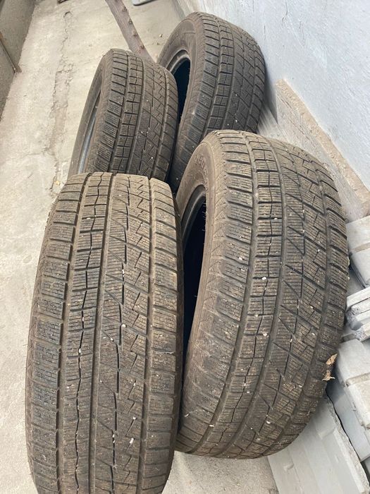 Продаю зимние Шины б/у