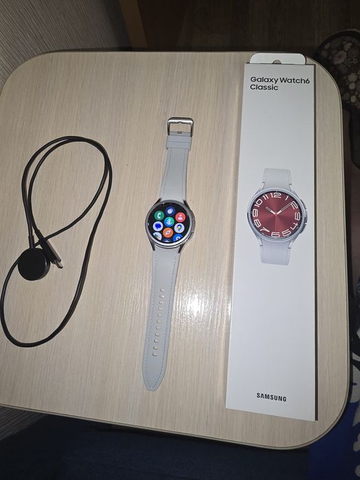 Продам Смарт часы Samsung Galaxy Watch 6 Classic