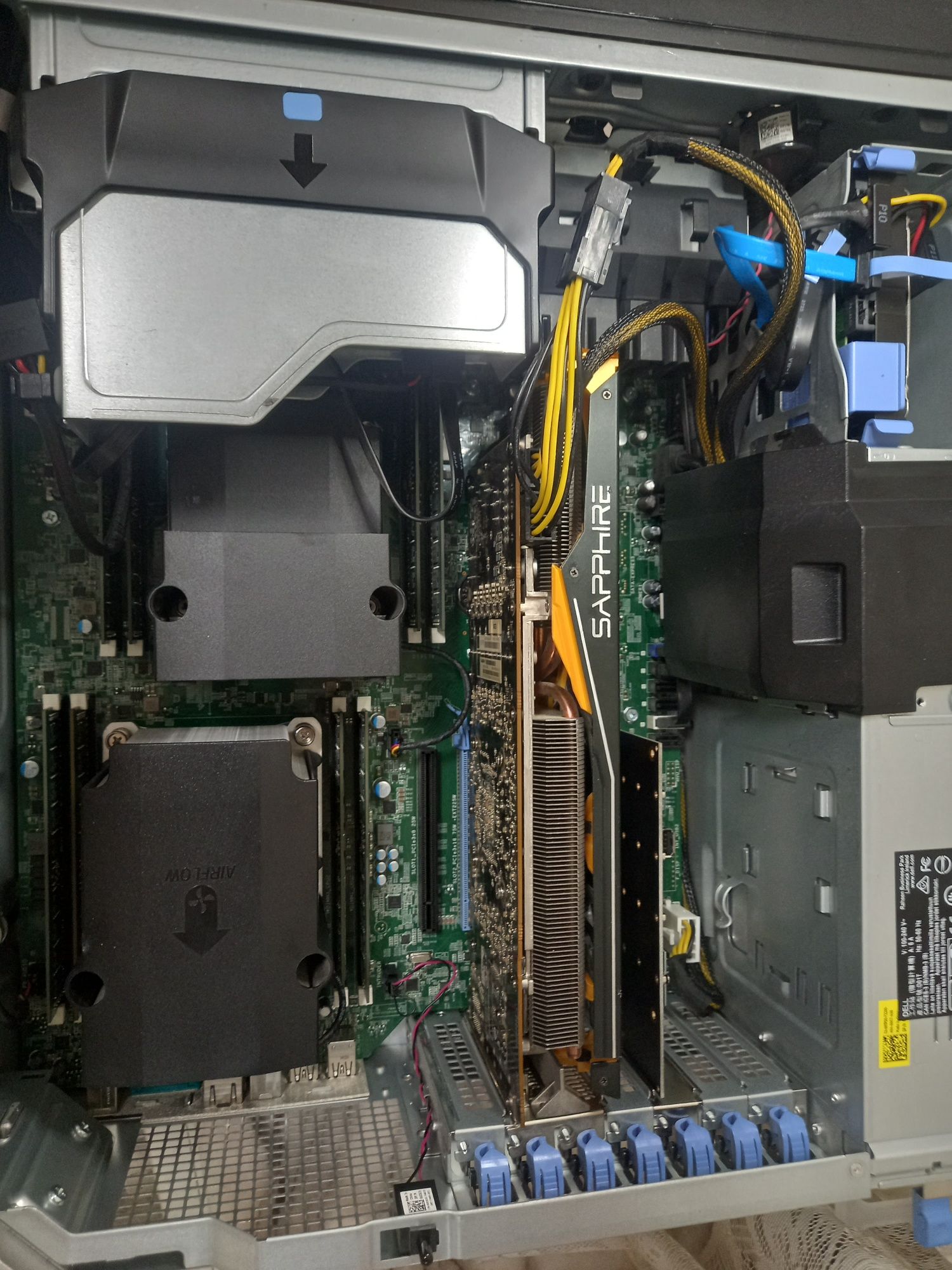 Kомпютър DELL PRECISION T7810 2x Intel Xeon E5-2680 v4 64gb  R9 290 4G