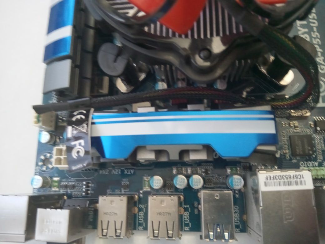 Intel Core I5-750+Gigabyte GA-P55-USB3