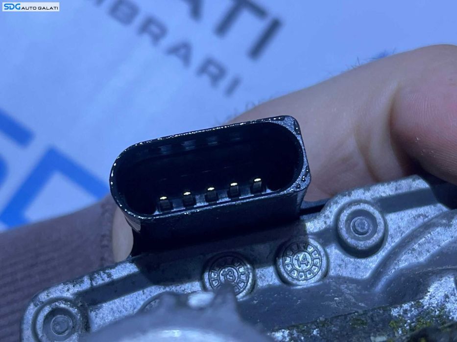 Motoras Clapeta Acceleratie Regulator Gaze Evacuare Volkswagen Passat B8 2.0 TDI 2015 - 2020 Cod 5Q0253691H
