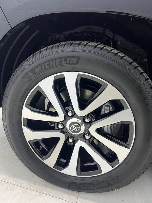 Toyota Land Cruiser Prado 200