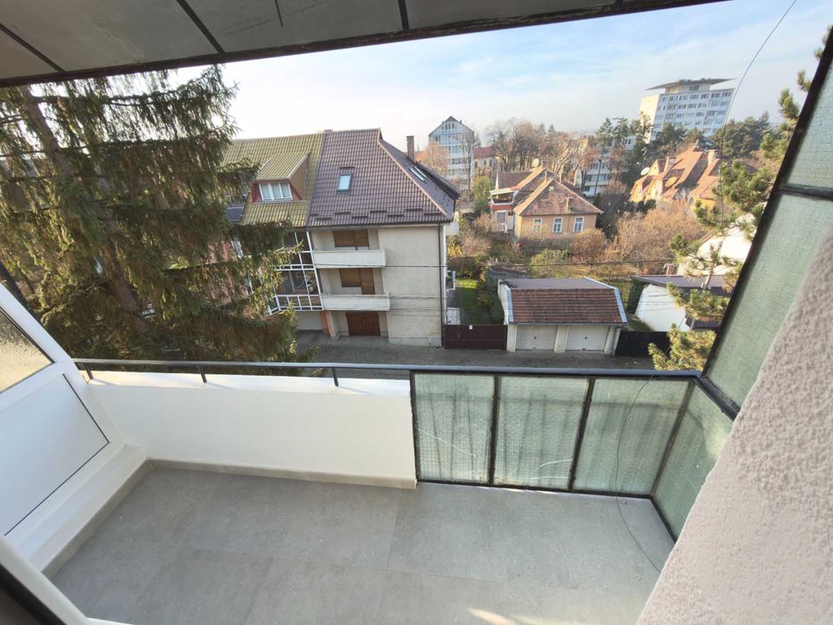 Închiriez apartament 2 camere decomandate, recent renovat – Cornisa