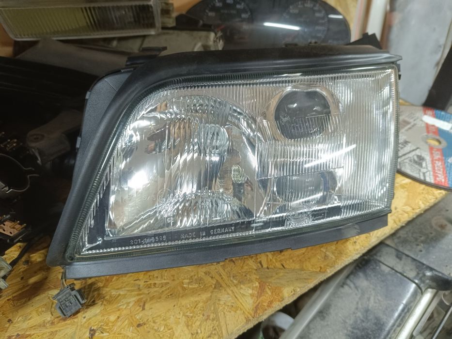 Фара левая Ауди А6 С4