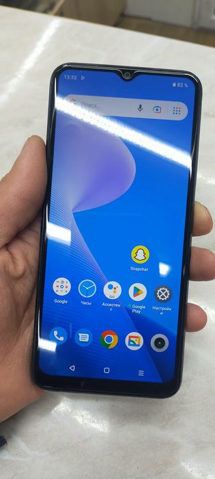 Продам телефон Realmee