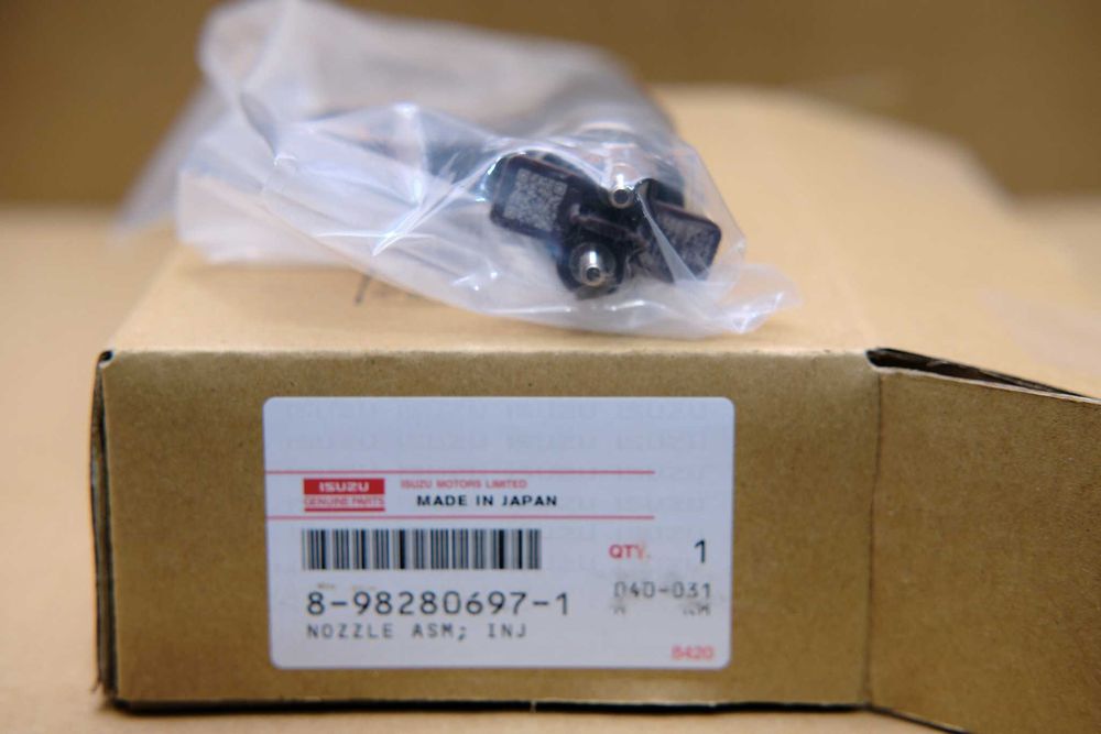 Injector Isuzu OE 8982806971