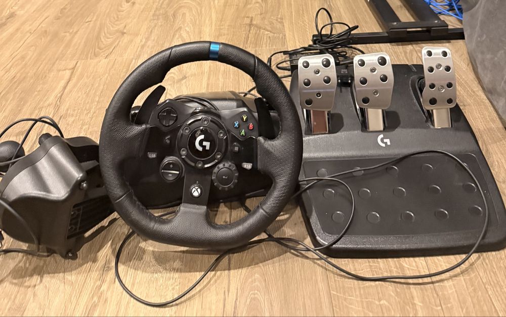 Volan logitech g923 + schimbator