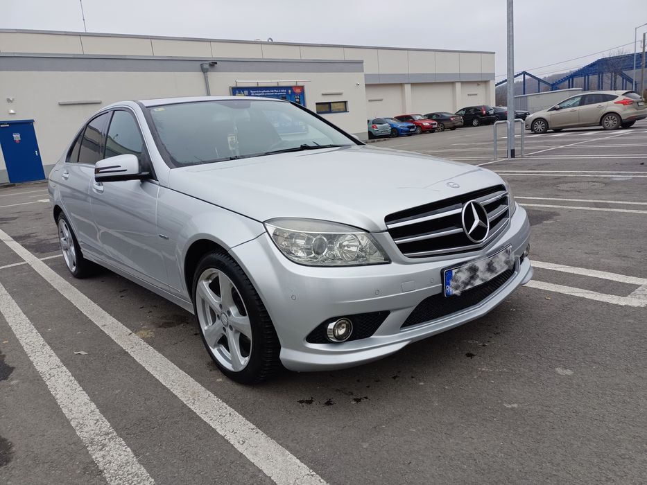 Mercedes-Benz C220