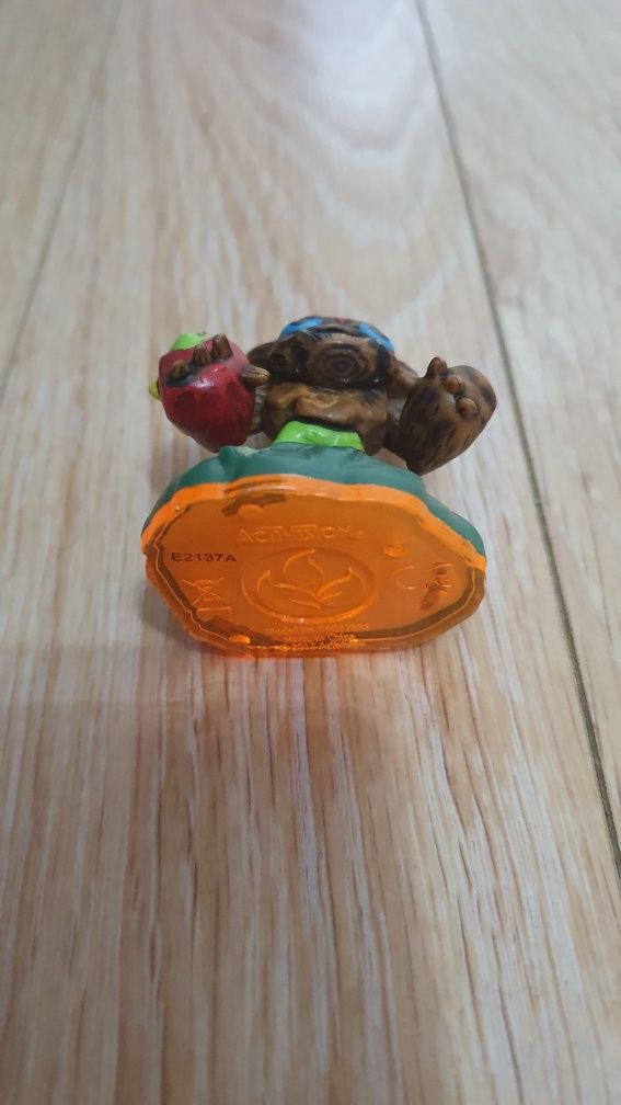 Skylanders Giants Sidekick Barkley