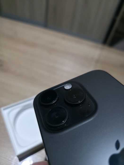 IPhone 15 pro 128 gb