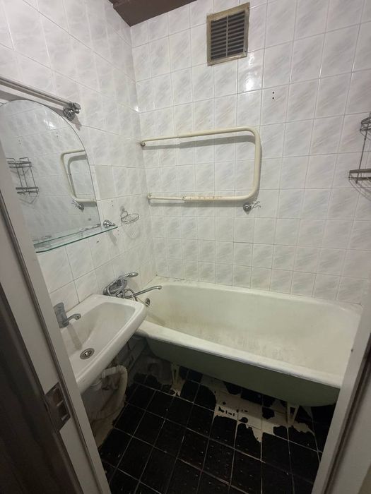 Срочно Продаётся Юнусобод 19-кв 2/2/5