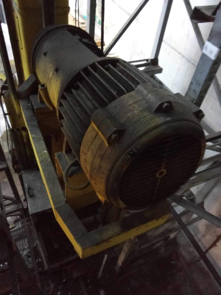 Electropalan  Balkancar sarcina 3500 kg motor 3 kv