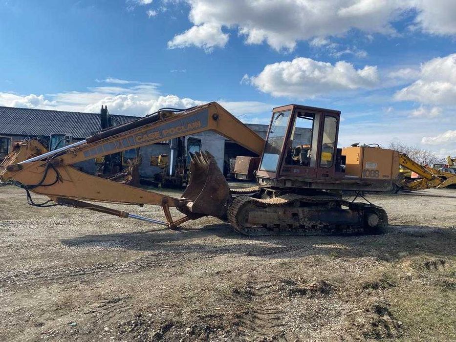 Dezmembrez excavator pe senile Case Poclain 1088