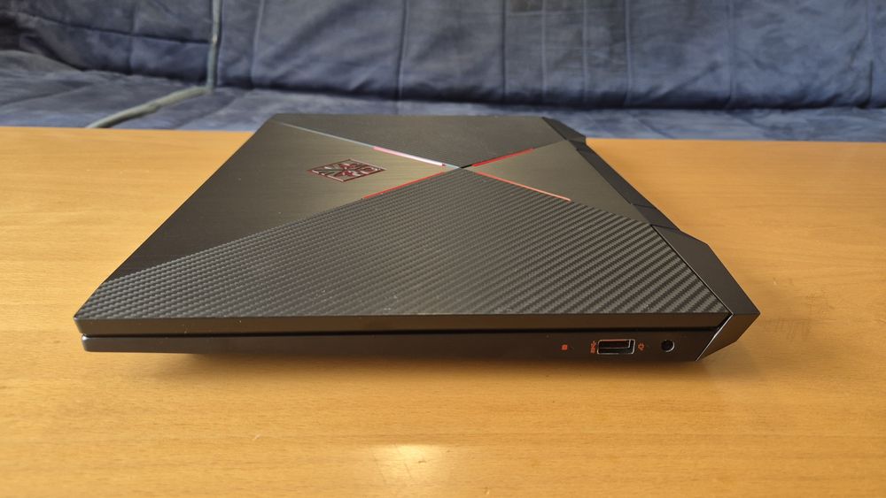 Gaming laptop HP OMEN 15-dc1044na