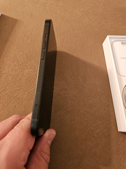 iPhone 15 black 256 GB