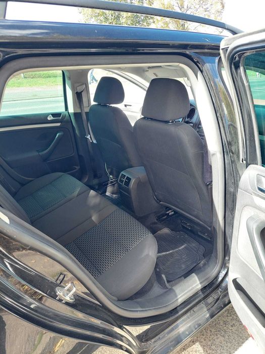 Volkswagen Golf 6 1.6 TDI BlueMotion – 2011, stare bună, consum mic