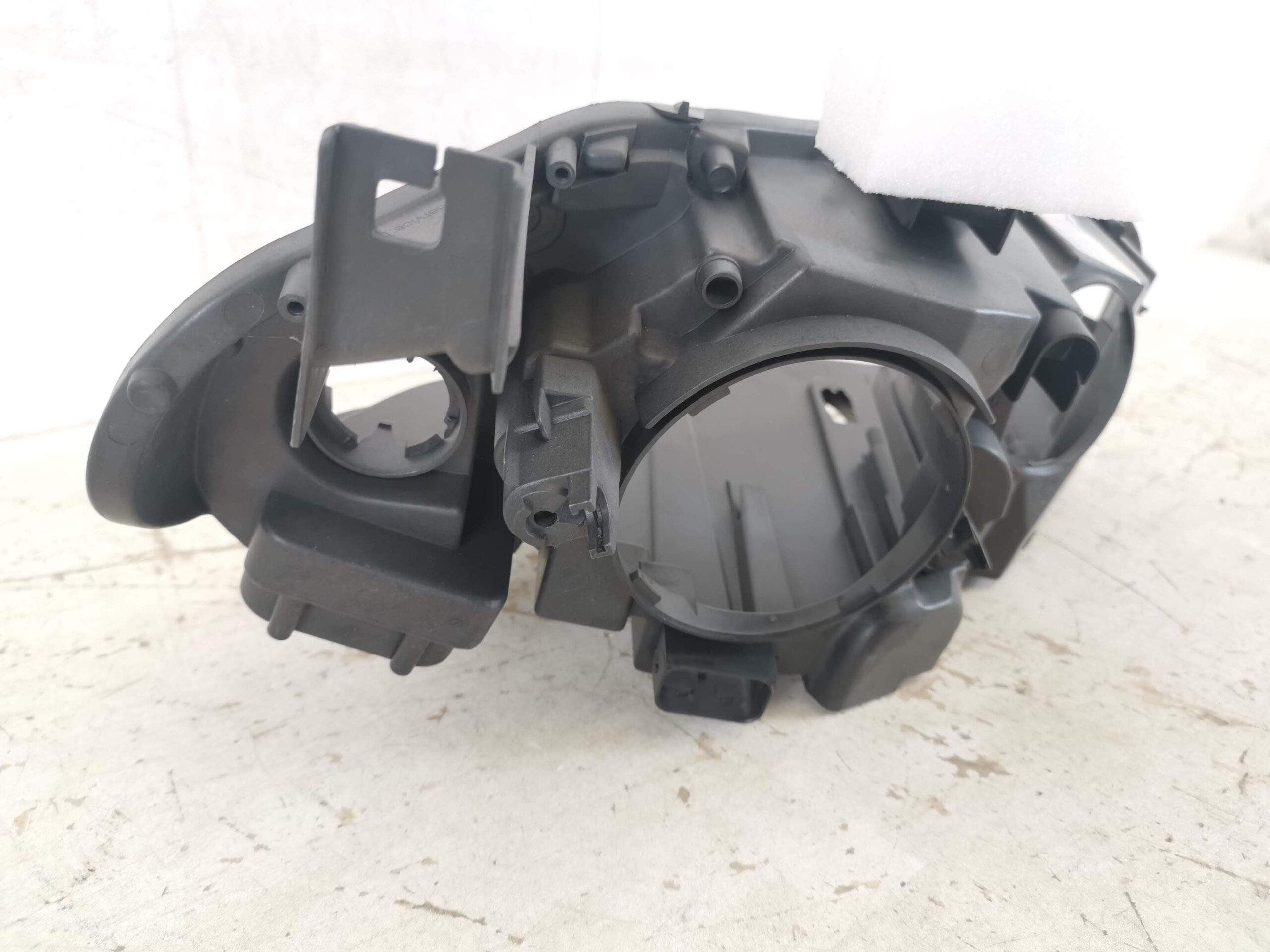 Ляв фар корпус Xenon БМВ Х6 / BMW X6 [E71] [ - ] В добро състояние