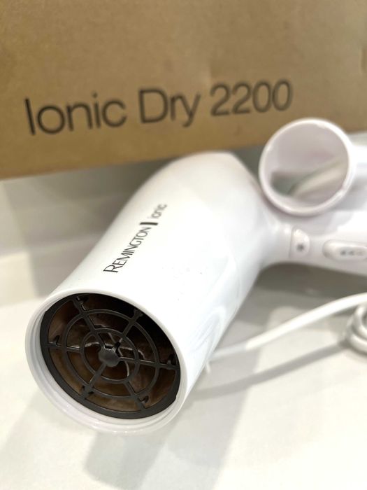 Uscător de păr Remington Ionic Dry 2200 D3199, NOU!