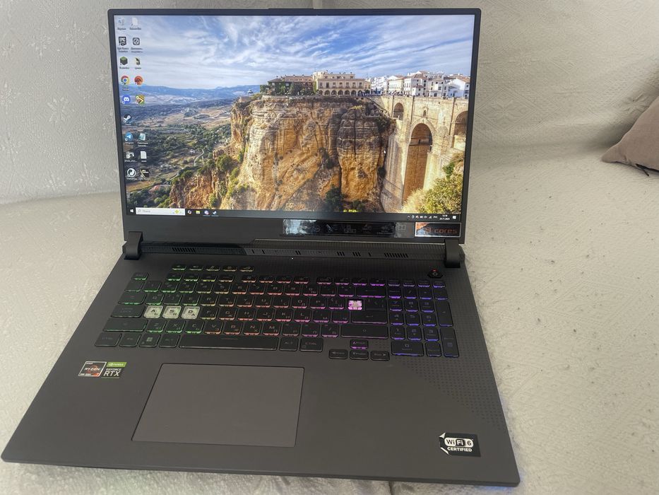 Лаптоп ASUS ROG Strix G15