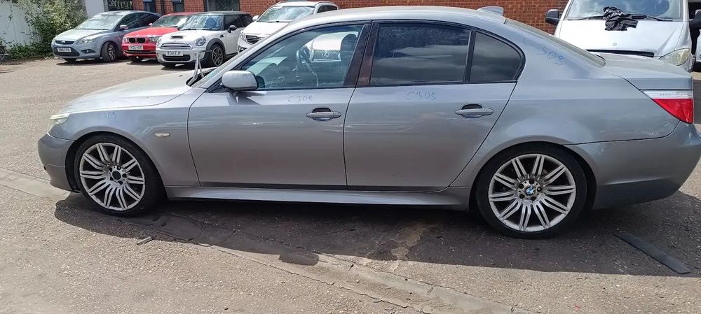 Dezmembrari / Dezmembrez BMW 520D (E60) N47D20O0 cutie de viteze GS6-37DZ cod culoare SPACEGRAU METALLIC (A52)