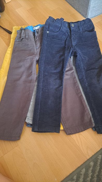 Lot pantaloni 3-4 ani