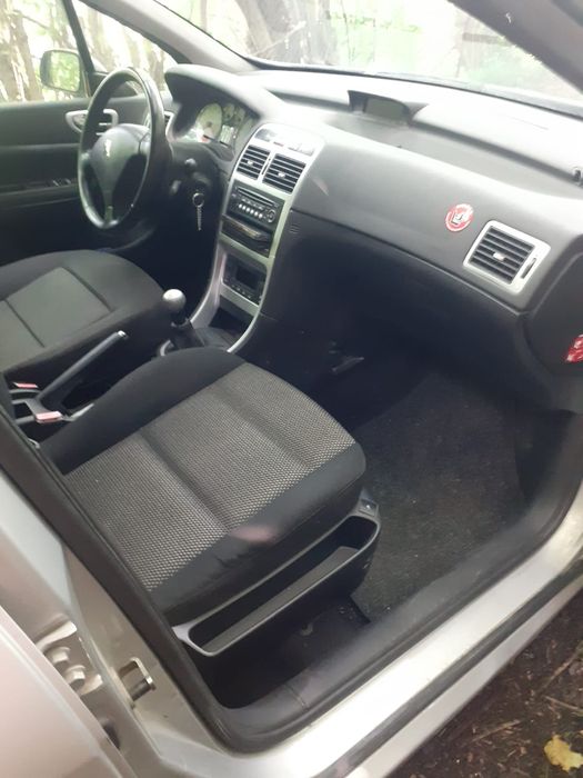 Peugeot 307 .1.6 benzina .an 2008 .stare f buna .Propietar