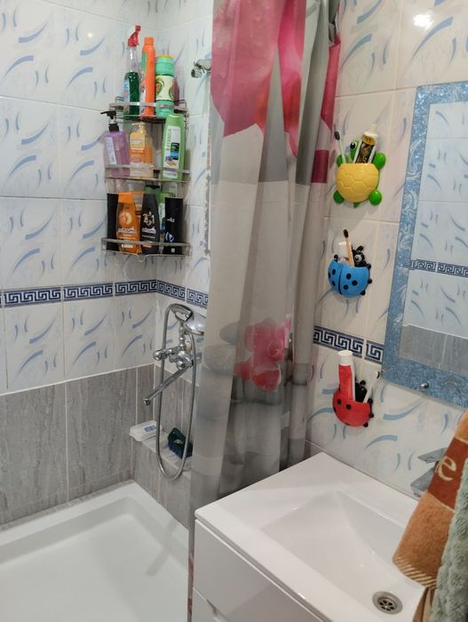 Продаётся 3-х комнатная квартира в Чирчике, 10 м/район