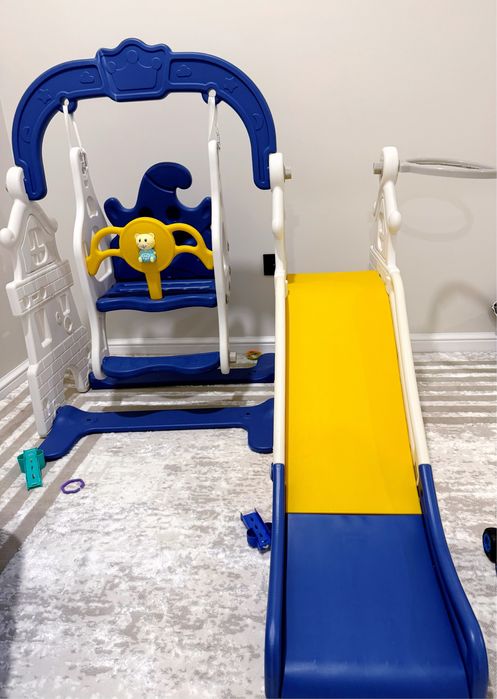 Продам детскую горку с качелями.