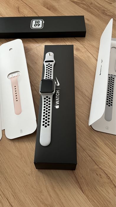Apple Watch SE 40mm Nike