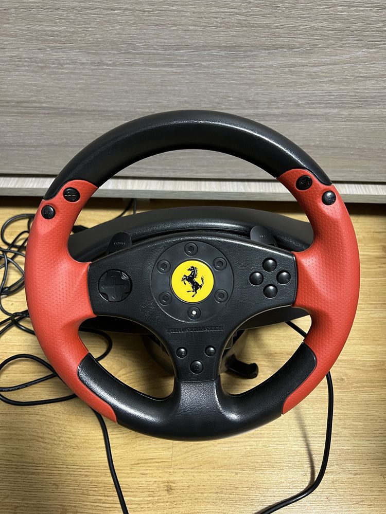 Volan Thrustmaster Ferrari Racing Wheel Red Legend Edition