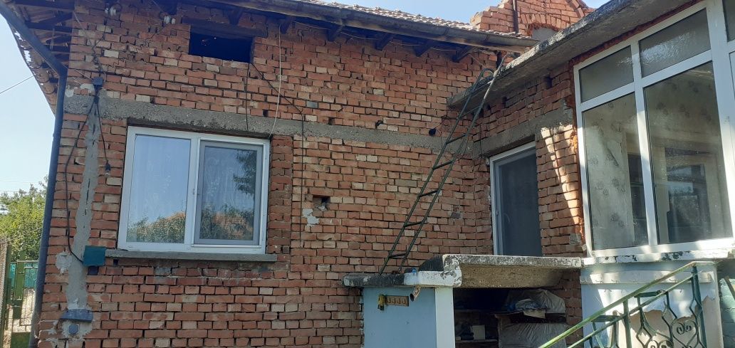 Къща  недвижим имот