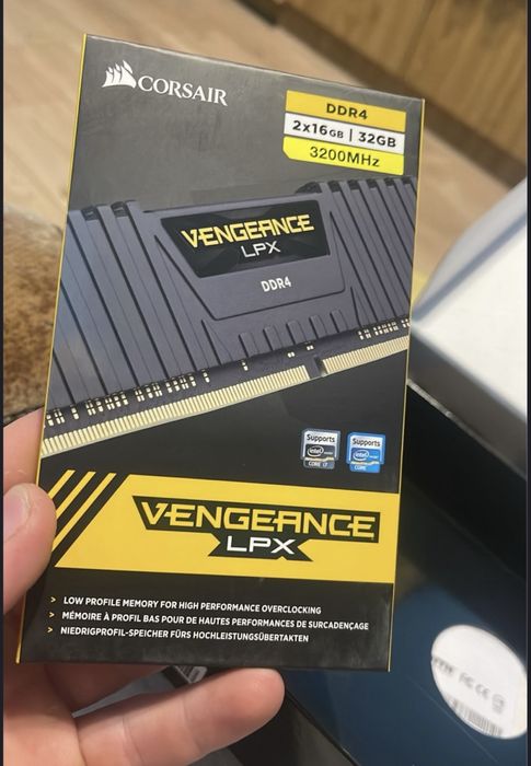 Pc gaming i59500 Rx6600 eagle 32gb ram