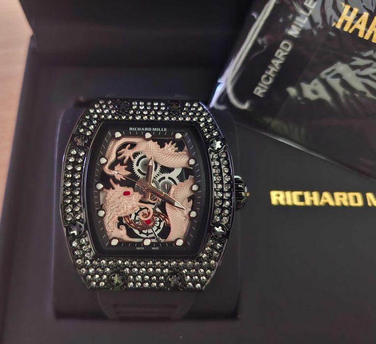 Чисто нов часовник Richard Mille