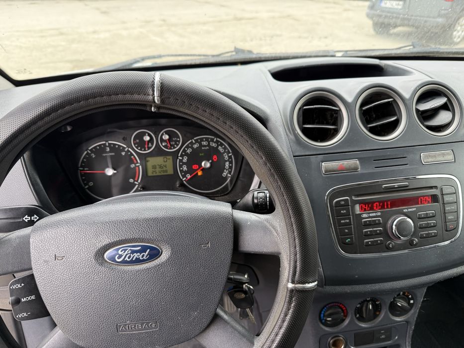 De vânzare Ford tranzit conect 16